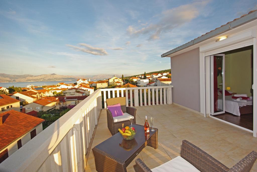 Apartments Mery Supetar Luaran gambar